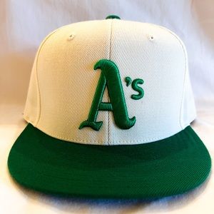 Oakland Athletics 1975 Throwback Fitted Hat 7.5